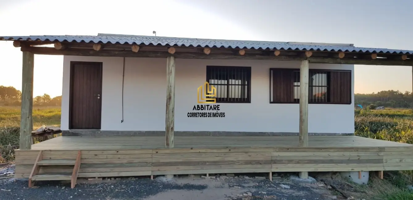 Foto 1 de Casa com 2 quartos à venda, 60m2 em Passo De Torres - SC