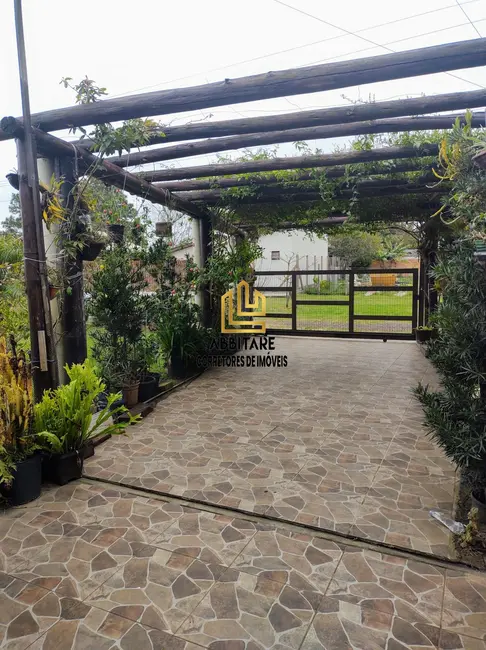 Foto 1 de Casa com 2 quartos à venda, 110m2 em Torres - RS
