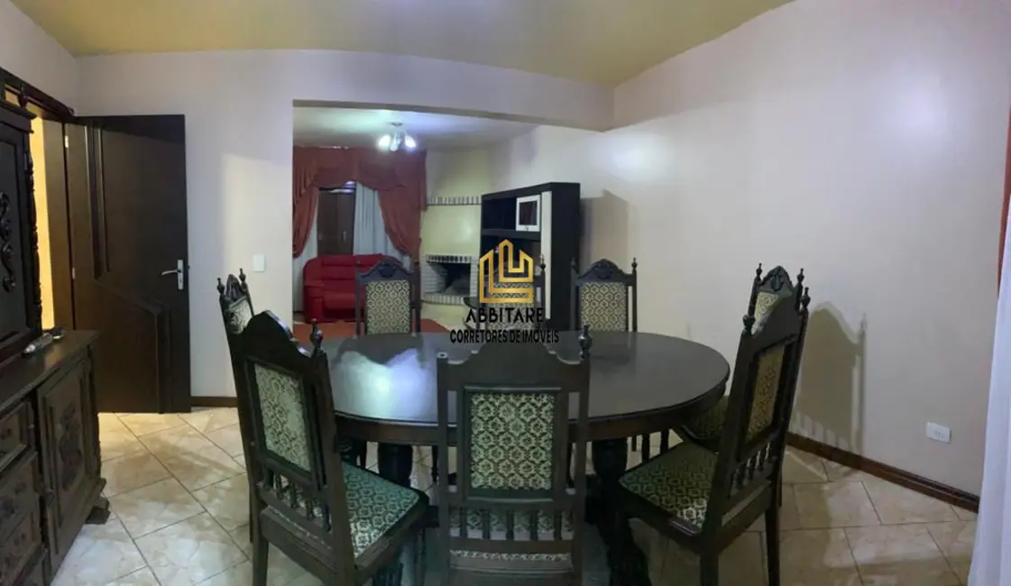 Casa com 5 quartos à venda, 350m2 em Centro, Torres - RS - imagem 6 Foto 6 de Casa com 5 quartos à venda, 350m2 em Centro, Torres - RS