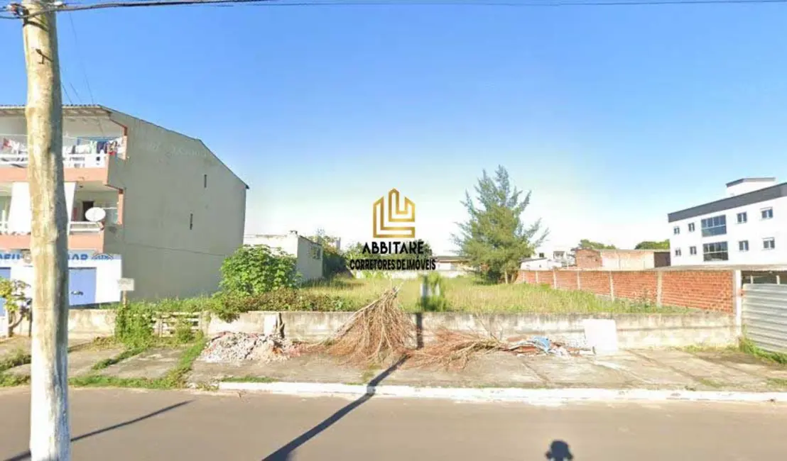 Foto 1 de Terreno / Lote à venda em Torres - RS