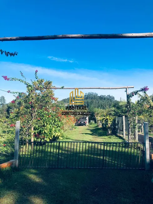 Foto 1 de Chácara com 3 quartos à venda, 725m2 em Torres - RS
