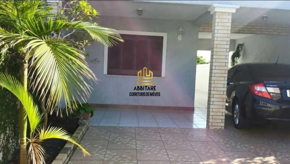 Casa com 2 quartos à venda, 200m2 em Torres - RS - imagem 2 Foto 2 de Casa com 2 quartos à venda, 200m2 em Torres - RS