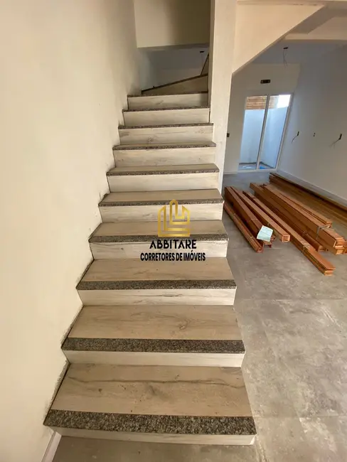 Sobrado com 2 quartos à venda, 80m2 em Torres - RS - imagem 4 Foto 4 de Sobrado com 2 quartos à venda, 80m2 em Torres - RS