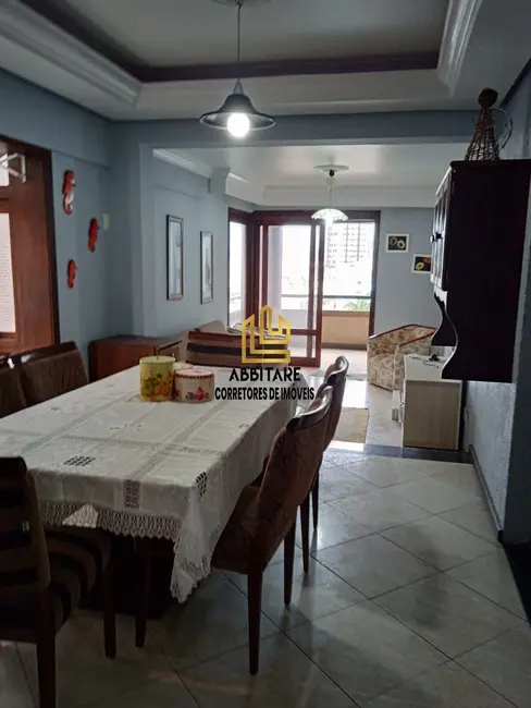 Apartamento com 3 quartos à venda, 163m2 em Centro, Torres - RS - imagem 4 Foto 4 de Apartamento com 3 quartos à venda, 163m2 em Centro, Torres - RS