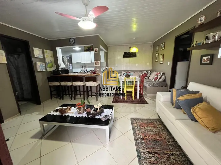 Foto 4 de Casa com 3 quartos à venda, 115m2 em Torres - RS