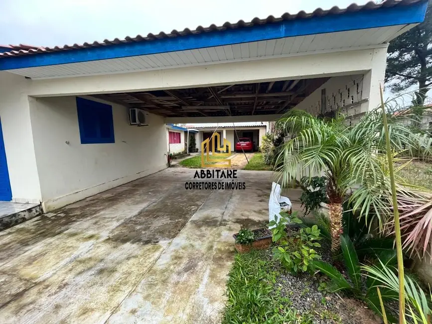 Foto 2 de Casa com 3 quartos à venda, 115m2 em Torres - RS