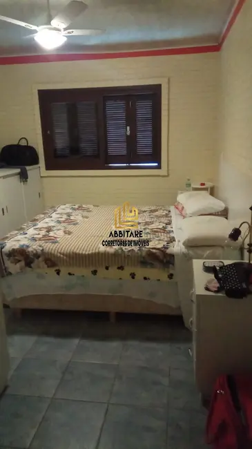 Casa com 3 quartos à venda, 200m2 em Torres - RS - imagem 5 Foto 5 de Casa com 3 quartos à venda, 200m2 em Torres - RS