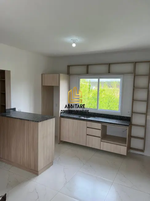 Foto 2 de Casa com 2 quartos à venda, 71m2 em Torres - RS