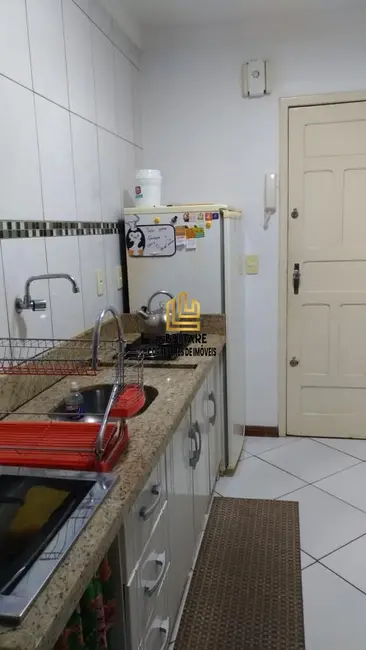 Apartamento com 2 quartos à venda, 52m2 em Centro, Torres - RS - imagem 4 Foto 4 de Apartamento com 2 quartos à venda, 52m2 em Centro, Torres - RS