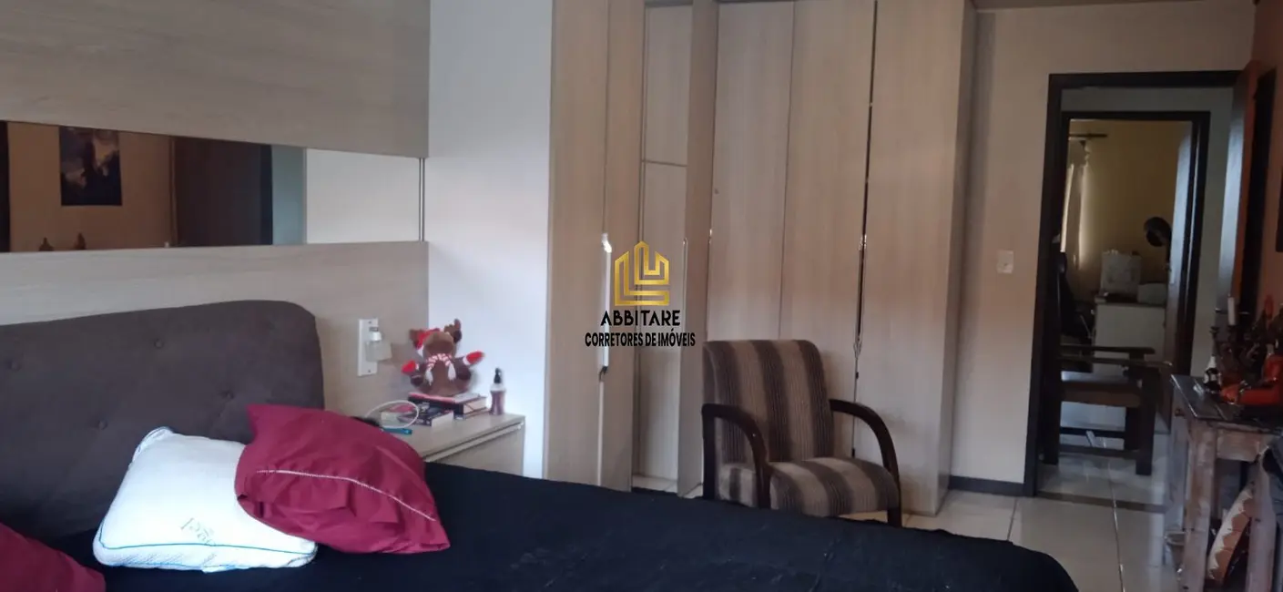 Sobrado com 3 quartos à venda, 145m2 em Torres - RS - imagem 9 Foto 9 de Sobrado com 3 quartos à venda, 145m2 em Torres - RS