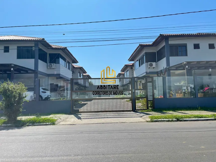 Sobrado com 3 quartos à venda, 145m2 em Torres - RS - imagem 8 Foto 8 de Sobrado com 3 quartos à venda, 145m2 em Torres - RS