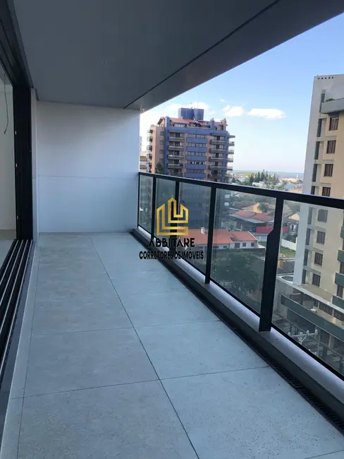 Apartamento com 4 quartos à venda, 220m2 em Centro, Torres - RS - imagem 6 Foto 6 de Apartamento com 4 quartos à venda, 220m2 em Centro, Torres - RS
