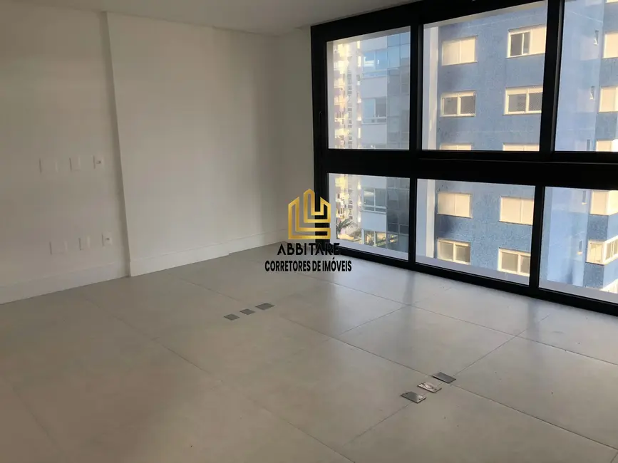 Apartamento com 4 quartos à venda, 220m2 em Centro, Torres - RS - imagem 9 Foto 9 de Apartamento com 4 quartos à venda, 220m2 em Centro, Torres - RS