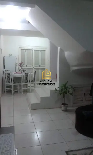 Casa com 2 quartos à venda, 78m2 em Torres - RS - imagem 4 Foto 4 de Casa com 2 quartos à venda, 78m2 em Torres - RS