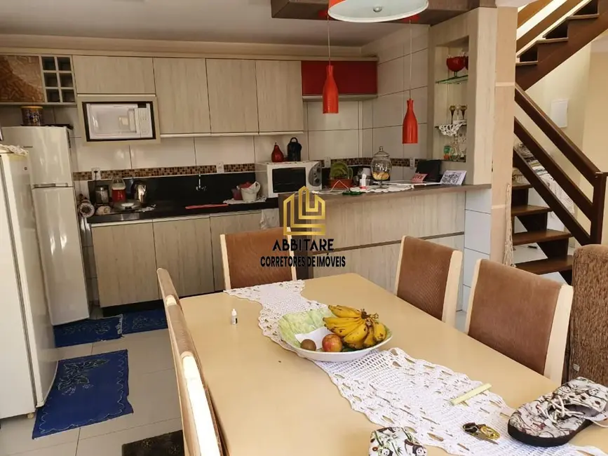 Casa com 2 quartos à venda, 140m2 em Torres - RS - imagem 6 Foto 6 de Casa com 2 quartos à venda, 140m2 em Torres - RS