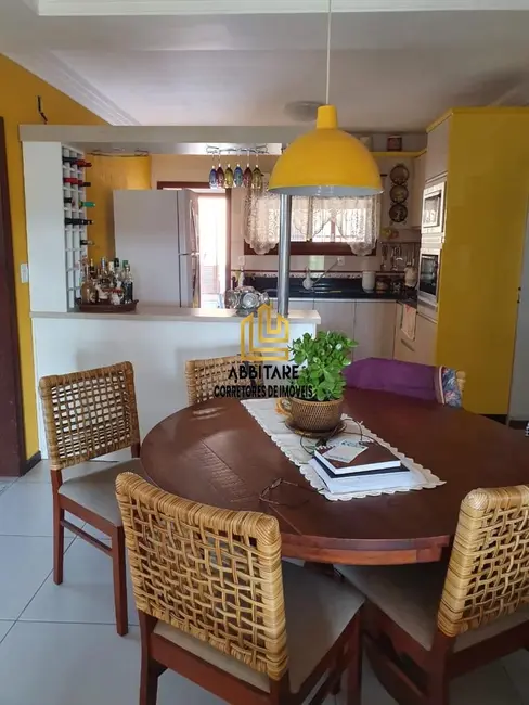 Casa com 2 quartos à venda, 140m2 em Torres - RS - imagem 5 Foto 5 de Casa com 2 quartos à venda, 140m2 em Torres - RS