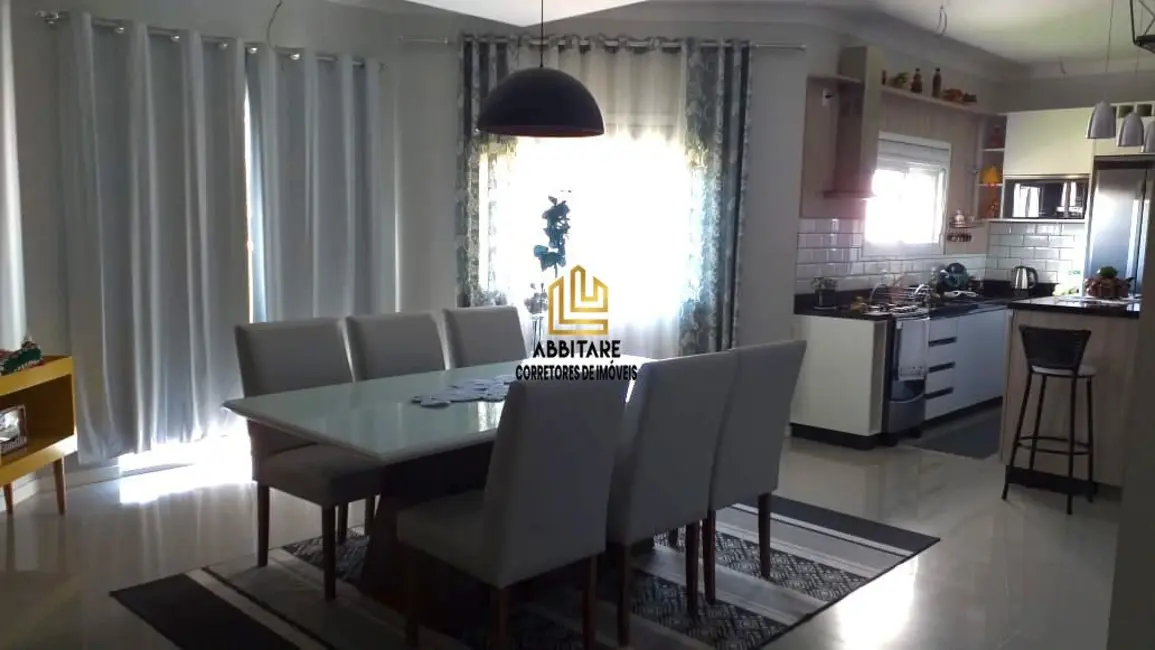 Casa com 3 quartos à venda, 150m2 em Torres - RS - imagem 6 Foto 6 de Casa com 3 quartos à venda, 150m2 em Torres - RS