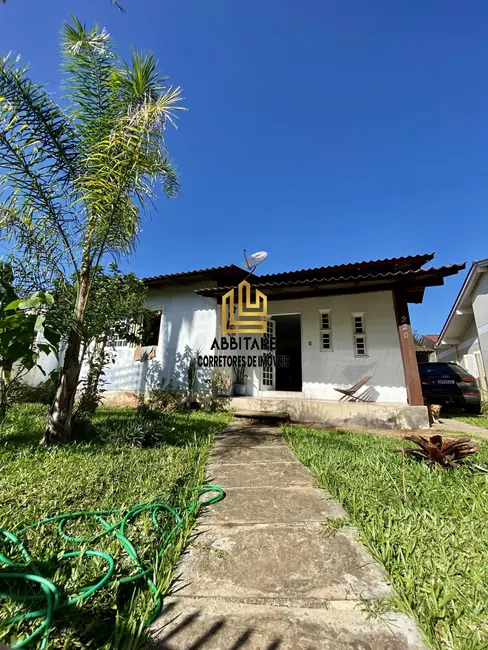 Foto 3 de Casa com 3 quartos à venda, 96m2 em Torres - RS