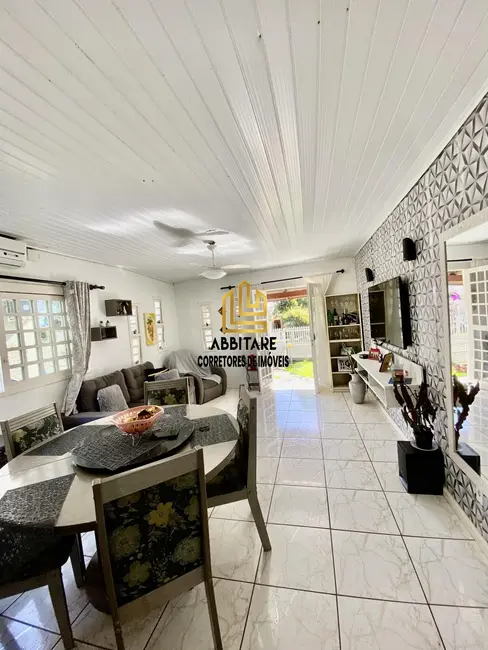 Foto 5 de Casa com 3 quartos à venda, 96m2 em Torres - RS