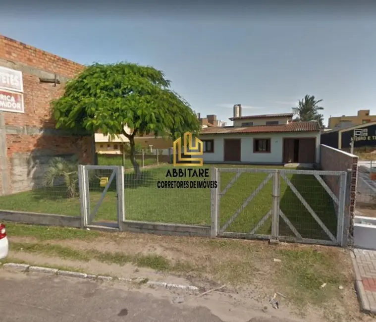 Foto 1 de Casa com 2 quartos à venda, 100m2 em Passo De Torres - SC