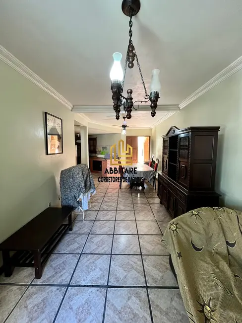 Casa com 6 quartos à venda, 219m2 em Centro, Torres - RS - imagem 3 Foto 3 de Casa com 6 quartos à venda, 219m2 em Centro, Torres - RS