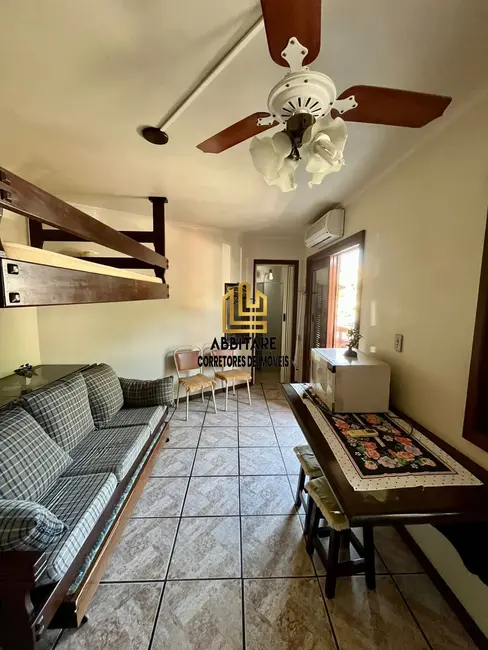 Casa com 6 quartos à venda, 219m2 em Centro, Torres - RS - imagem 6 Foto 6 de Casa com 6 quartos à venda, 219m2 em Centro, Torres - RS