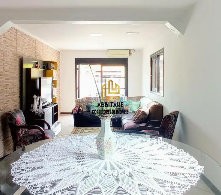 Casa com 3 quartos à venda, 135m2 em Torres - RS - imagem 4 Foto 4 de Casa com 3 quartos à venda, 135m2 em Torres - RS