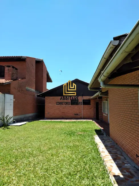 Casa com 9 quartos à venda, 300m2 em Torres - RS - imagem 5 Foto 5 de Casa com 9 quartos à venda, 300m2 em Torres - RS