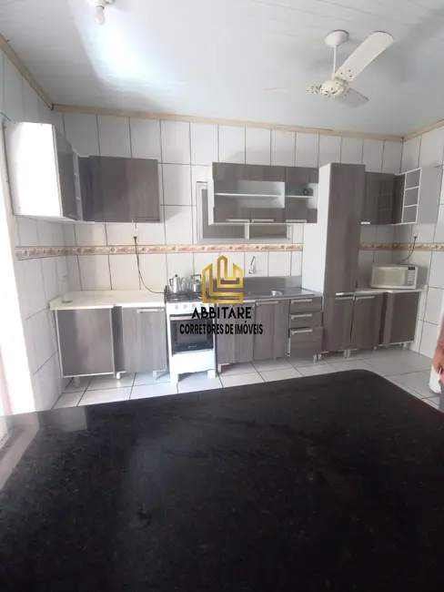 Casa com 8 quartos à venda, 223m2 em Centro, Torres - RS - imagem 6 Foto 6 de Casa com 8 quartos à venda, 223m2 em Centro, Torres - RS