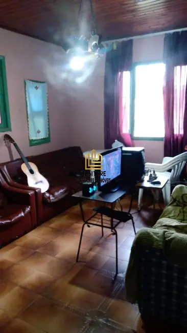 Casa com 4 quartos à venda, 90m2 em Torres - RS - imagem 6 Foto 6 de Casa com 4 quartos à venda, 90m2 em Torres - RS