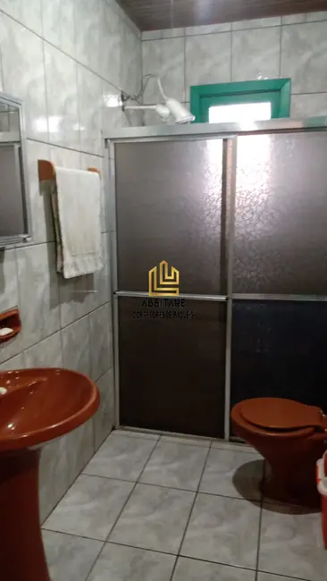 Casa com 4 quartos à venda, 90m2 em Torres - RS - imagem 4 Foto 4 de Casa com 4 quartos à venda, 90m2 em Torres - RS