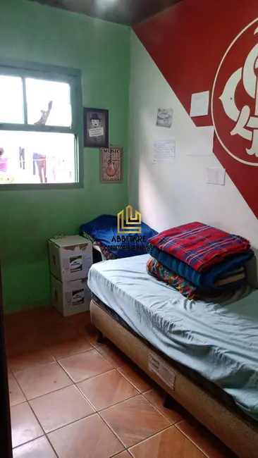 Casa com 4 quartos à venda, 90m2 em Torres - RS - imagem 3 Foto 3 de Casa com 4 quartos à venda, 90m2 em Torres - RS