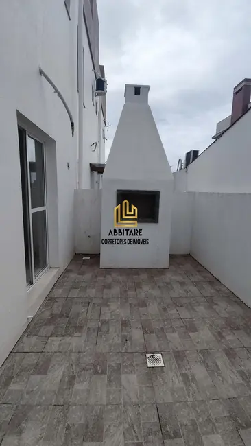 Sobrado com 2 quartos à venda, 80m2 em Torres - RS - imagem 4 Foto 4 de Sobrado com 2 quartos à venda, 80m2 em Torres - RS