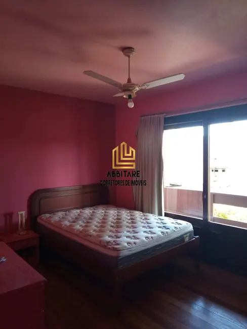 Casa com 3 quartos à venda, 30m2 em Centro, Torres - RS - imagem 9 Foto 9 de Casa com 3 quartos à venda, 30m2 em Centro, Torres - RS
