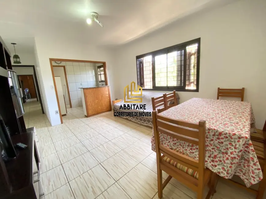 Apartamento com 2 quartos à venda, 70m2 em Centro, Torres - RS - imagem 3 Foto 3 de Apartamento com 2 quartos à venda, 70m2 em Centro, Torres - RS
