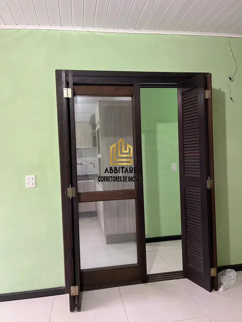 Casa com 2 quartos à venda, 110m2 em Torres - RS - imagem 3 Foto 3 de Casa com 2 quartos à venda, 110m2 em Torres - RS