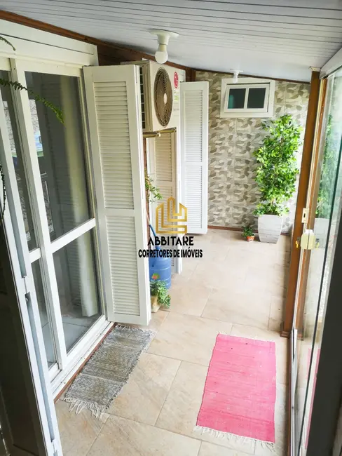 Casa com 2 quartos à venda, 142m2 em Passo De Torres - SC - imagem 9 Foto 9 de Casa com 2 quartos à venda, 142m2 em Passo De Torres - SC