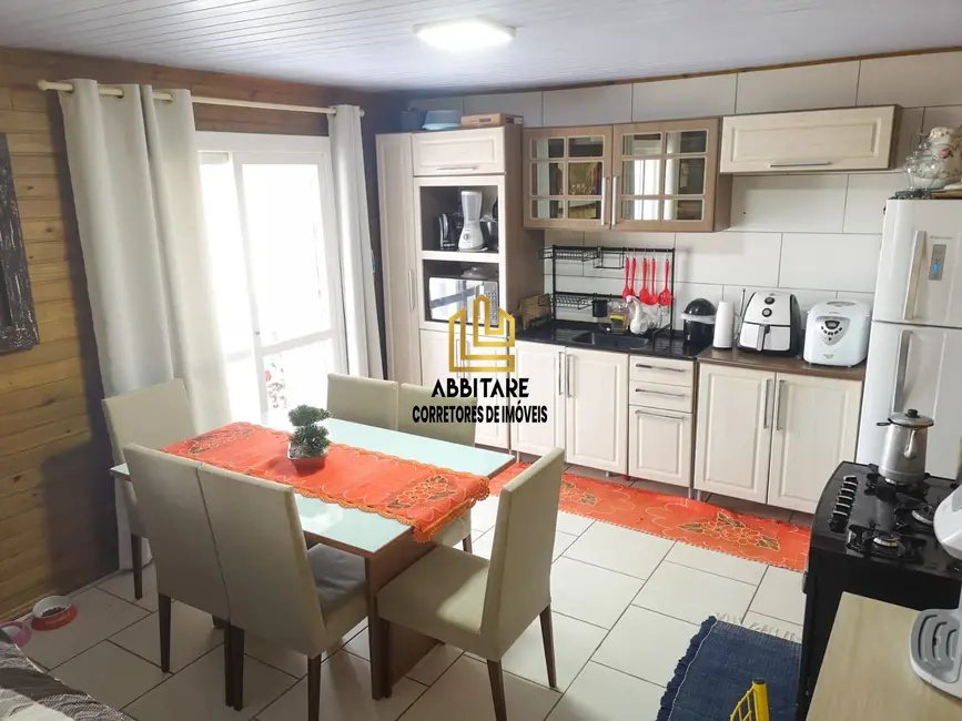 Casa com 2 quartos à venda, 142m2 em Passo De Torres - SC - imagem 4 Foto 4 de Casa com 2 quartos à venda, 142m2 em Passo De Torres - SC