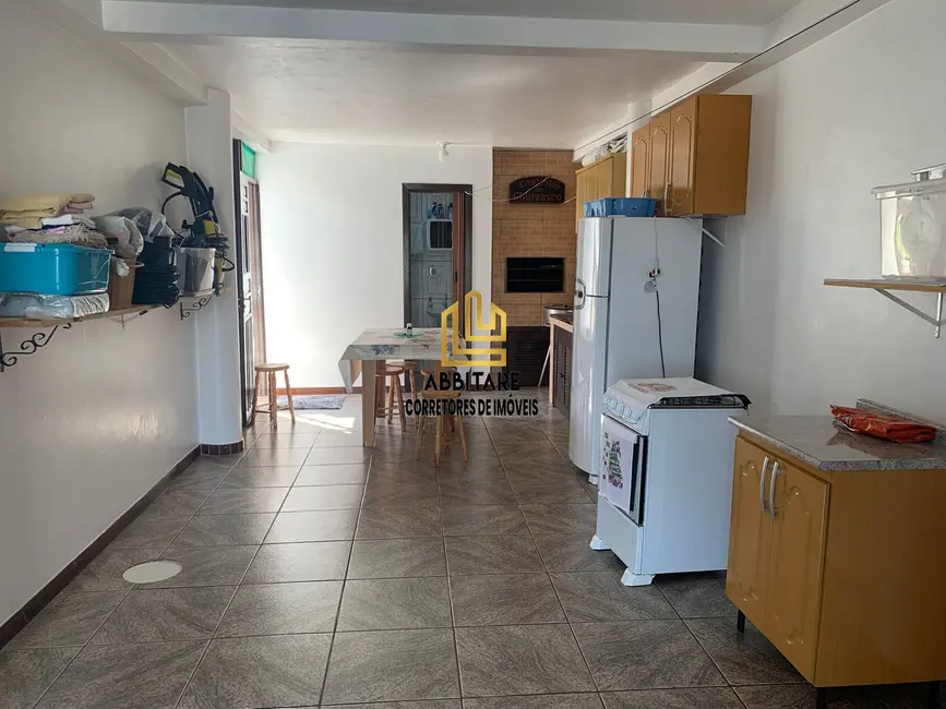 Casa com 3 quartos à venda, 153m2 em Torres - RS - imagem 3 Foto 3 de Casa com 3 quartos à venda, 153m2 em Torres - RS