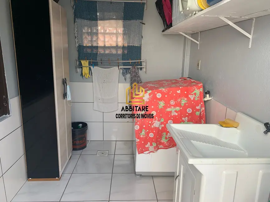 Casa com 3 quartos à venda, 153m2 em Torres - RS - imagem 6 Foto 6 de Casa com 3 quartos à venda, 153m2 em Torres - RS