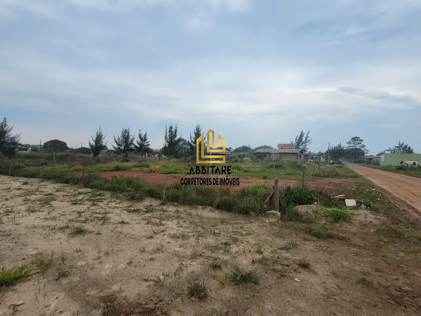 Terreno / Lote à venda, 300m2 em Torres - RS - imagem 3 Foto 3 de Terreno / Lote à venda, 300m2 em Torres - RS