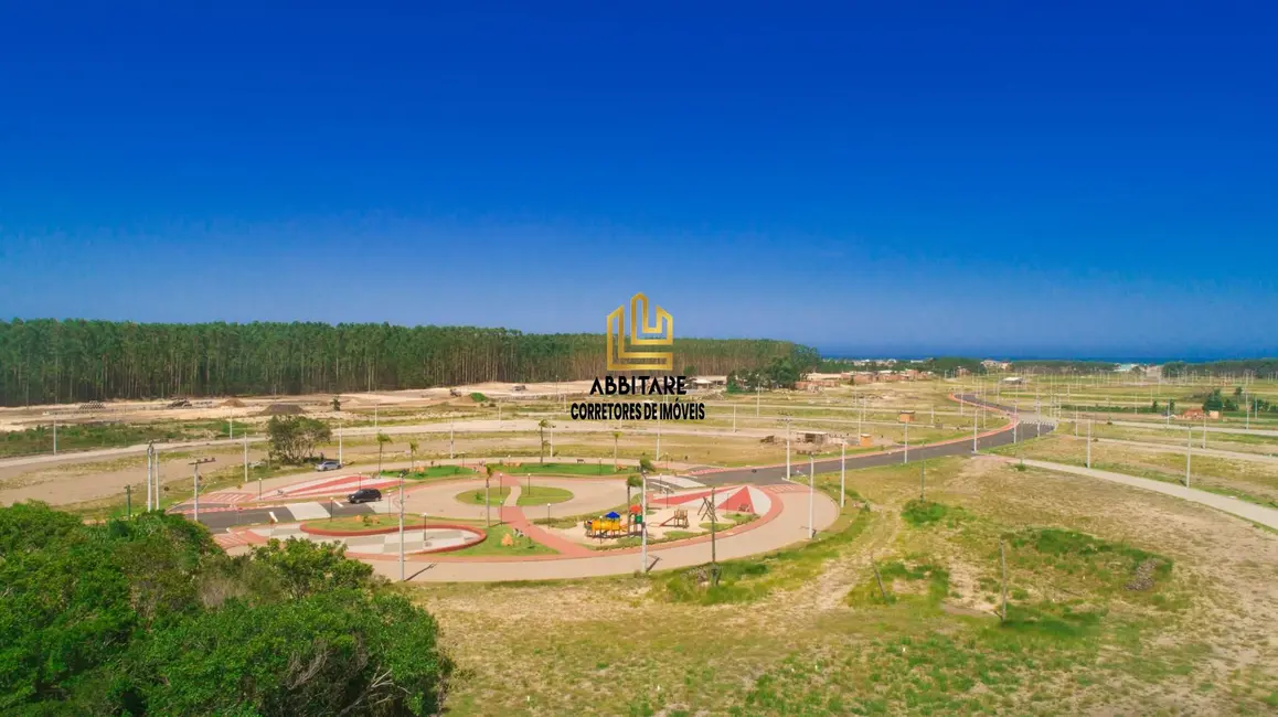 Foto 1 de Terreno / Lote à venda, 209m2 em Passo De Torres - SC