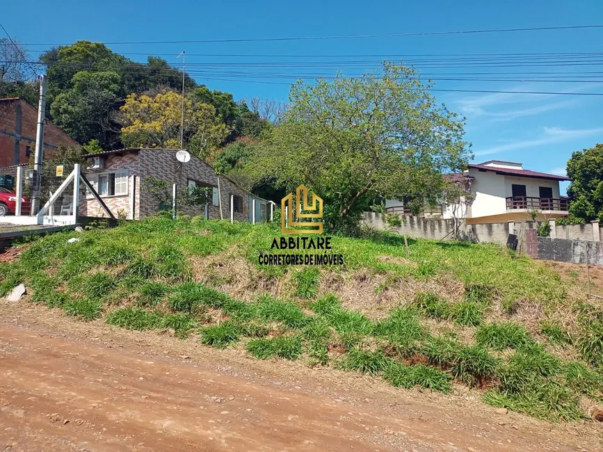 Foto 1 de Terreno / Lote à venda, 351m2 em Torres - RS