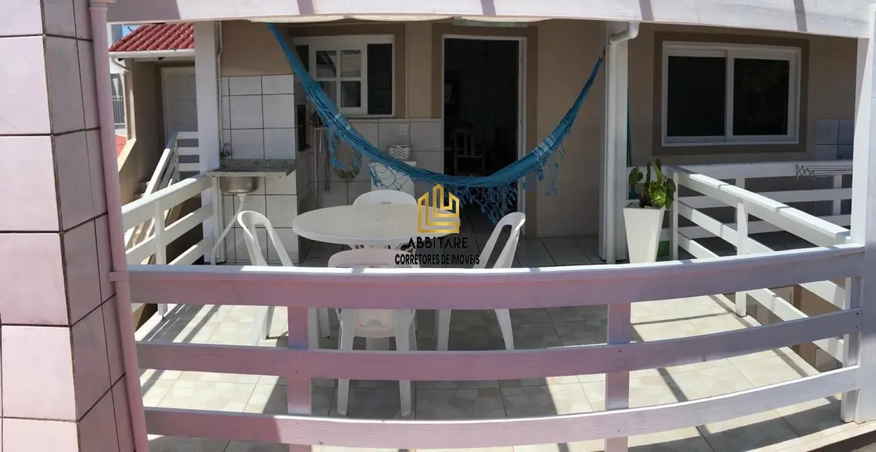Casa com 7 quartos à venda, 300m2 em Centro, Torres - RS - imagem 4 Foto 4 de Casa com 7 quartos à venda, 300m2 em Centro, Torres - RS