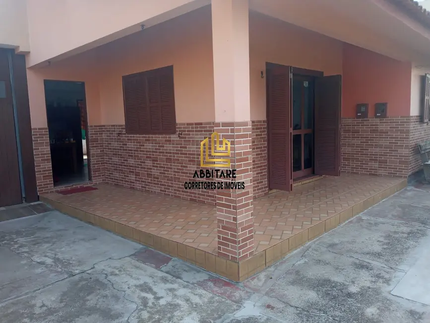 Casa com 3 quartos à venda, 158m2 em Centro, Passo De Torres - SC - imagem 2 Foto 2 de Casa com 3 quartos à venda, 158m2 em Centro, Passo De Torres - SC