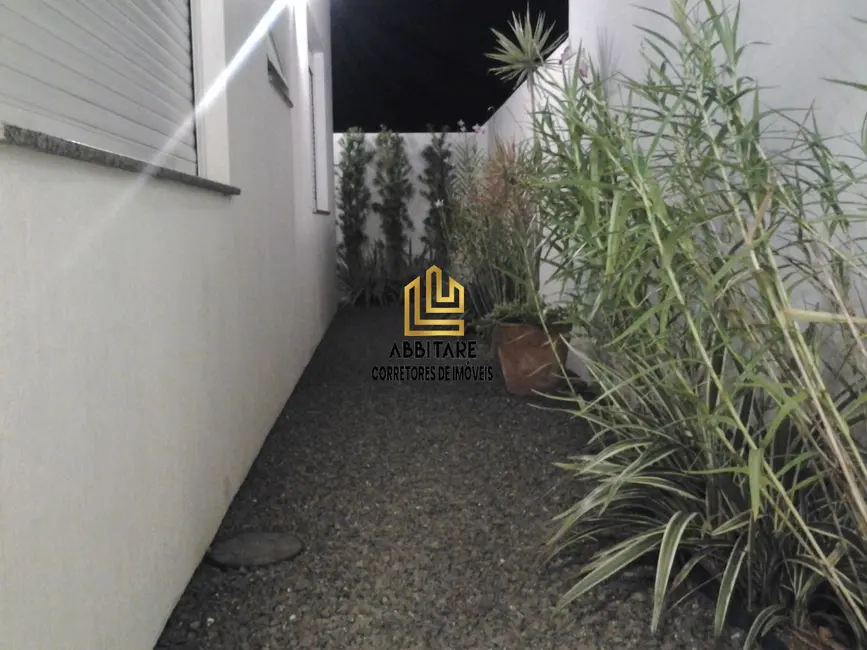 Casa com 3 quartos à venda, 119m2 em Passo De Torres - SC - imagem 8 Foto 8 de Casa com 3 quartos à venda, 119m2 em Passo De Torres - SC