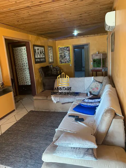 Casa com 5 quartos à venda, 150m2 em Torres - RS - imagem 5 Foto 5 de Casa com 5 quartos à venda, 150m2 em Torres - RS