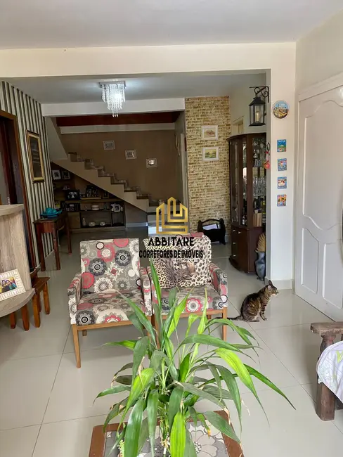 Casa com 6 quartos à venda, 217m2 em Torres - RS - imagem 6 Foto 6 de Casa com 6 quartos à venda, 217m2 em Torres - RS