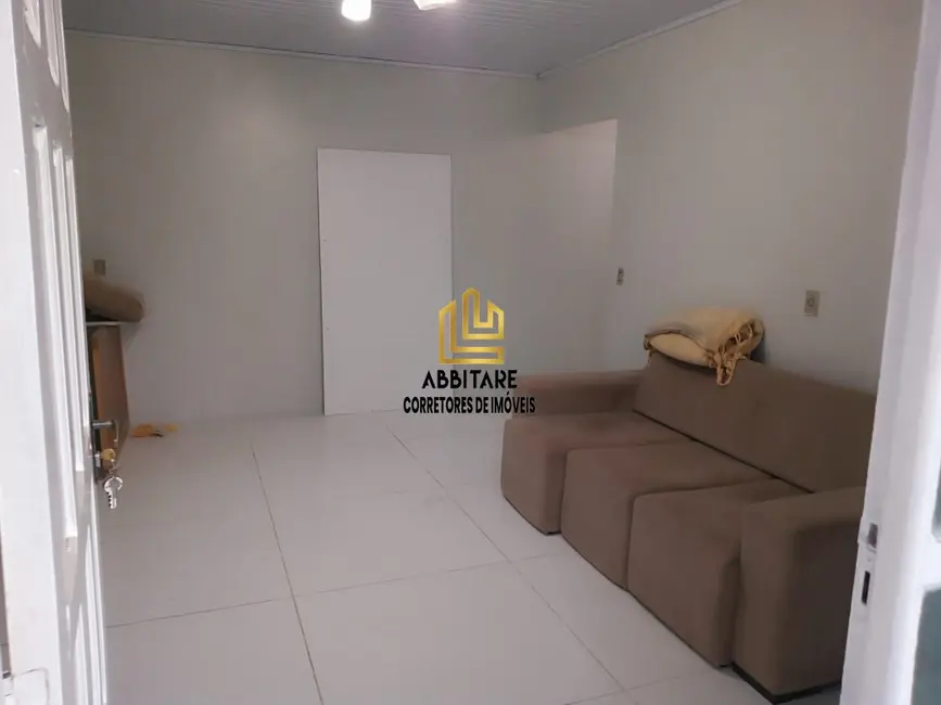 Casa com 2 quartos à venda, 89m2 em Torres - RS - imagem 3 Foto 3 de Casa com 2 quartos à venda, 89m2 em Torres - RS