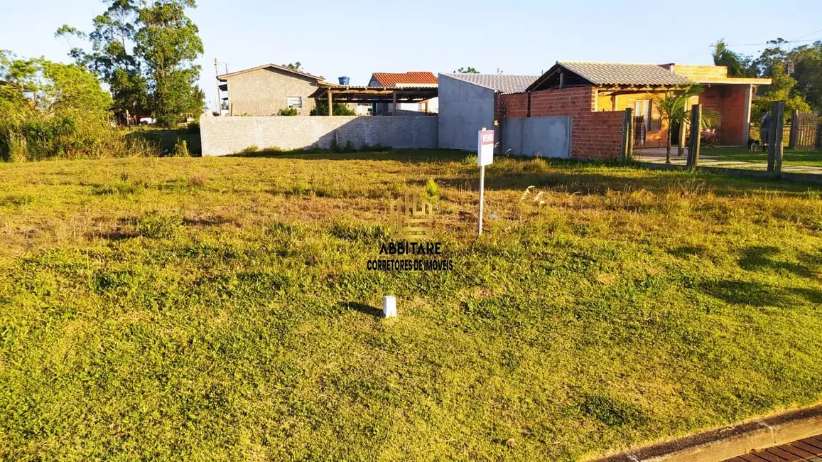 Foto 3 de Terreno / Lote à venda, 300m2 em Passo De Torres - SC